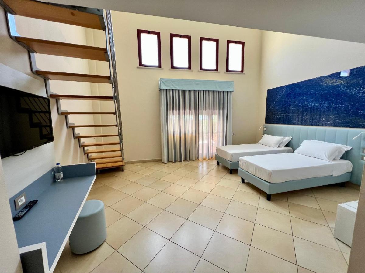 Toscana Sport Resort Calambrone Exteriör bild