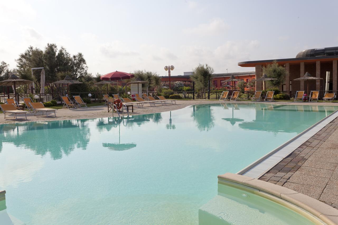 Toscana Sport Resort Calambrone Exteriör bild