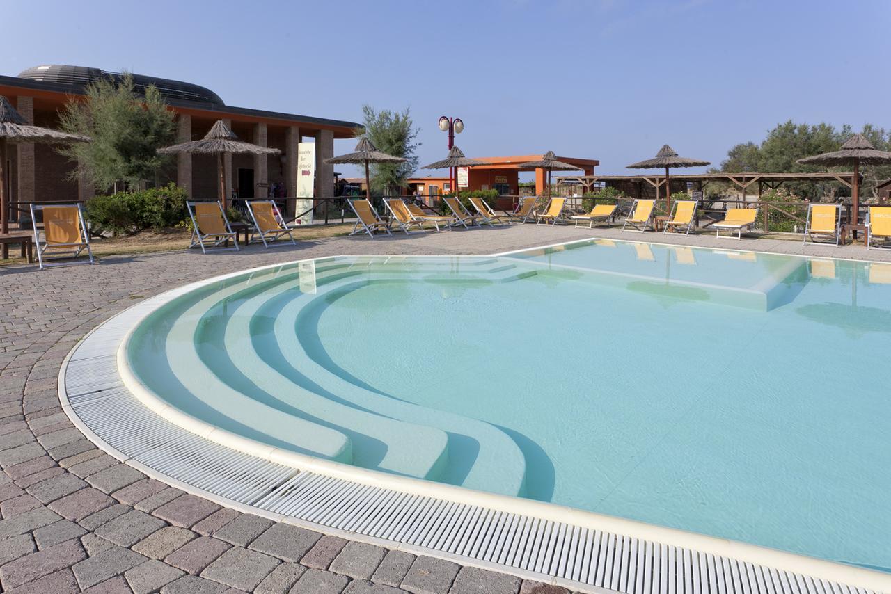 Toscana Sport Resort Calambrone Exteriör bild